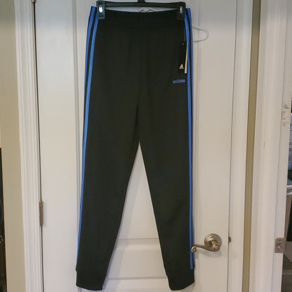 Boys Adidas Joggers (NWT)